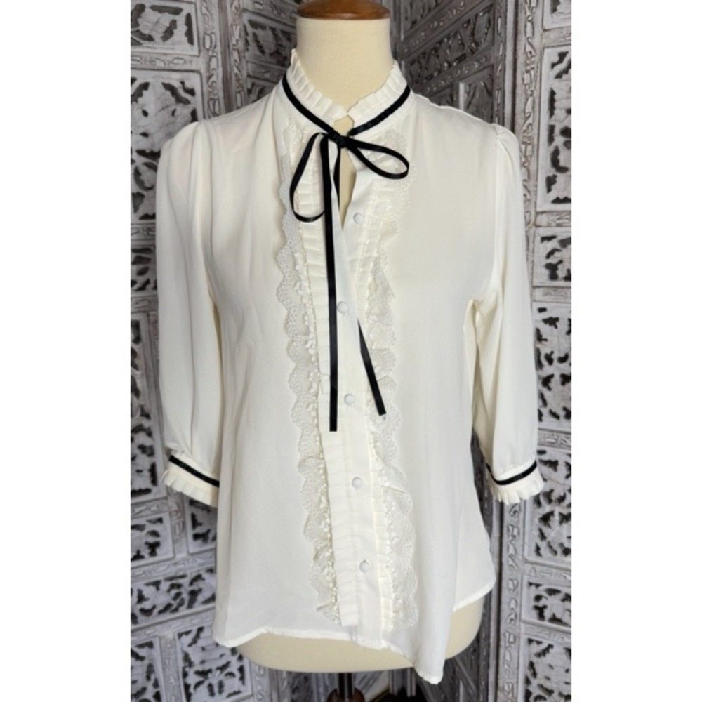 Elegant White Blouse with Black Accents- Size Medium